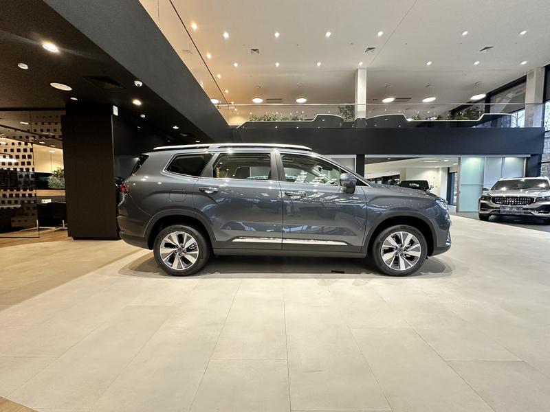 GEELY OKAVANGO 
