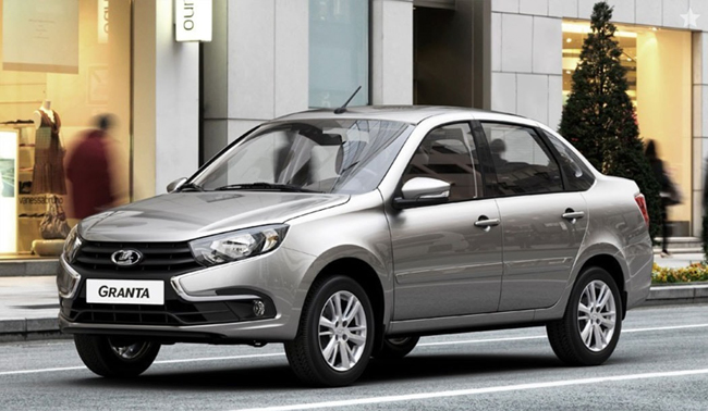 Lada Granta вид спереди